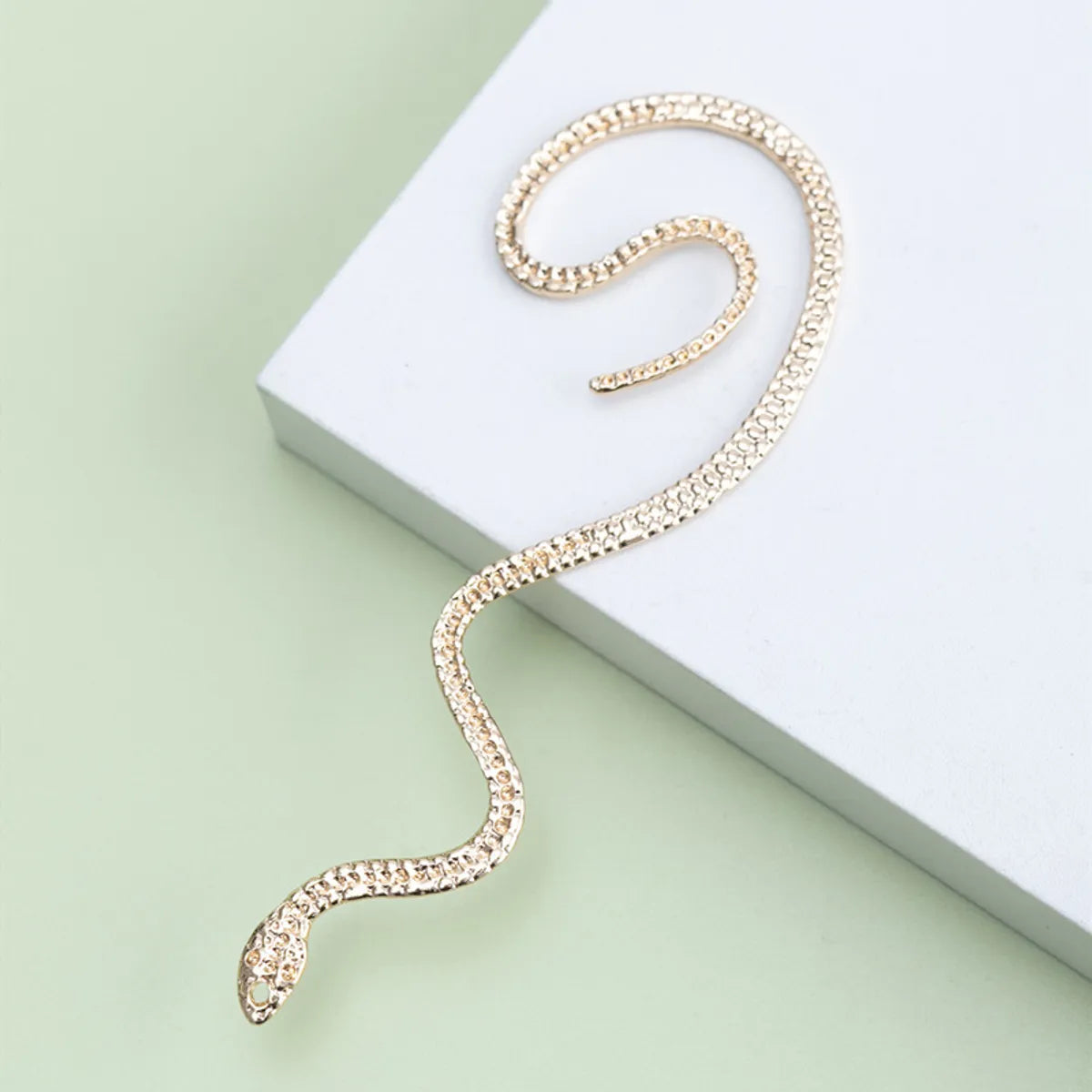 Wholesale Jewelry Fashion Snake Metal Artificial Diamond Plating Inlay Ear Clips