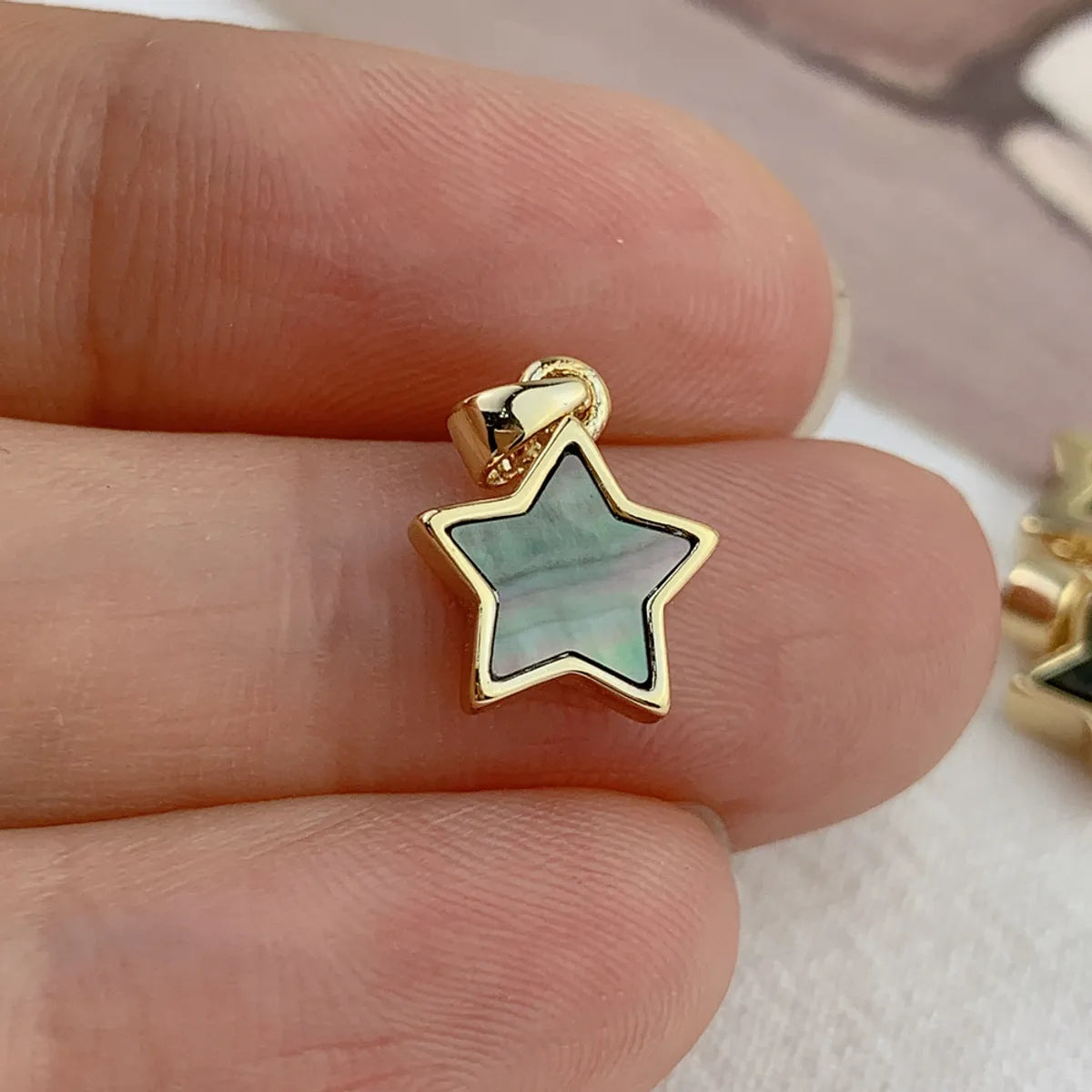 1 Piece Shell Copper Star