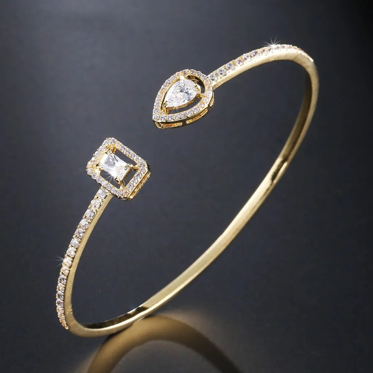 1 Piece Fashion Water Droplets Copper Inlay Zircon Bangle