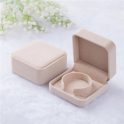 1 Piece Flannel Elegant Simple Style Daily Date Solid Color Jewelry Boxes