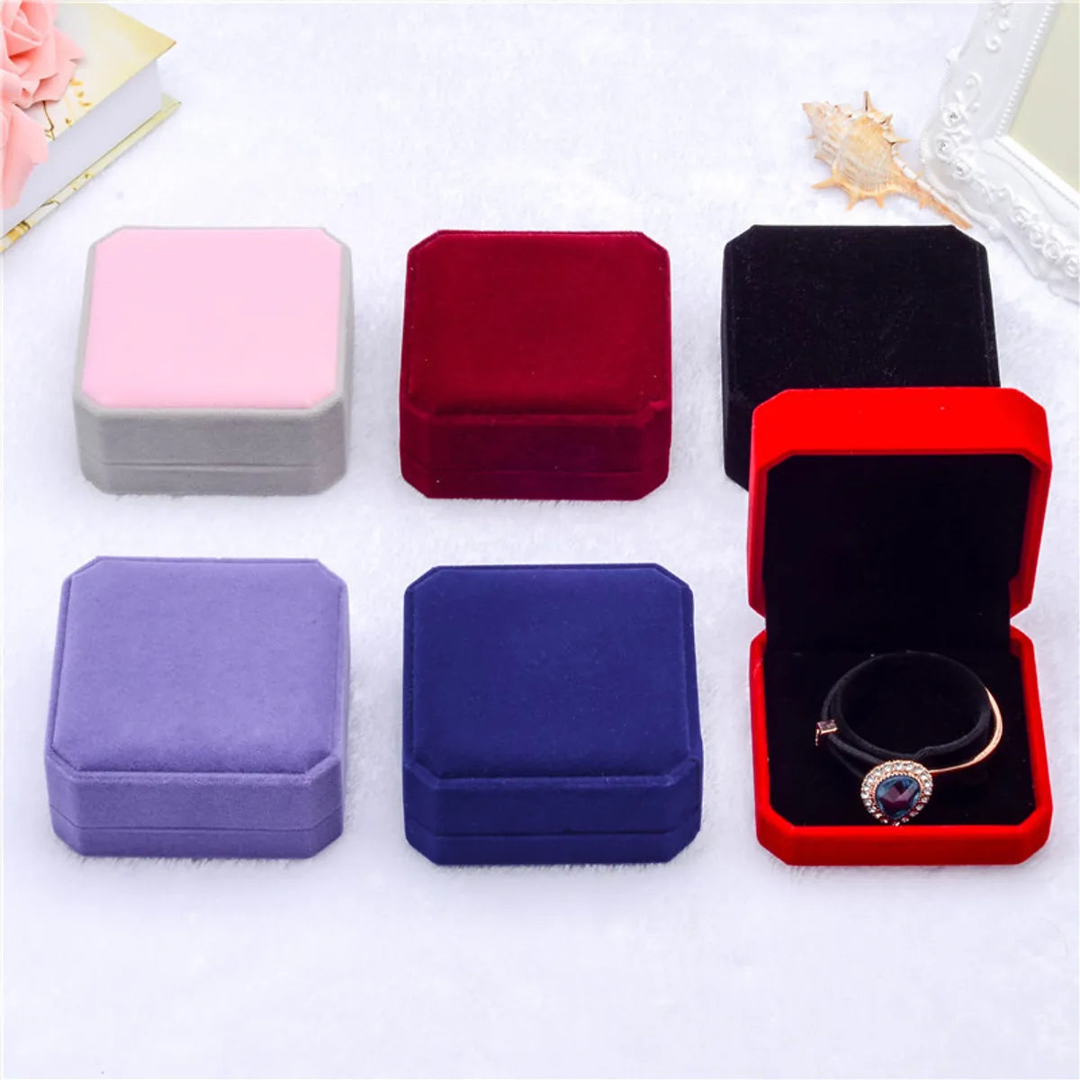 1 Piece Flocking Elegant Simple Style Daily Date Solid Color Jewelry Boxes