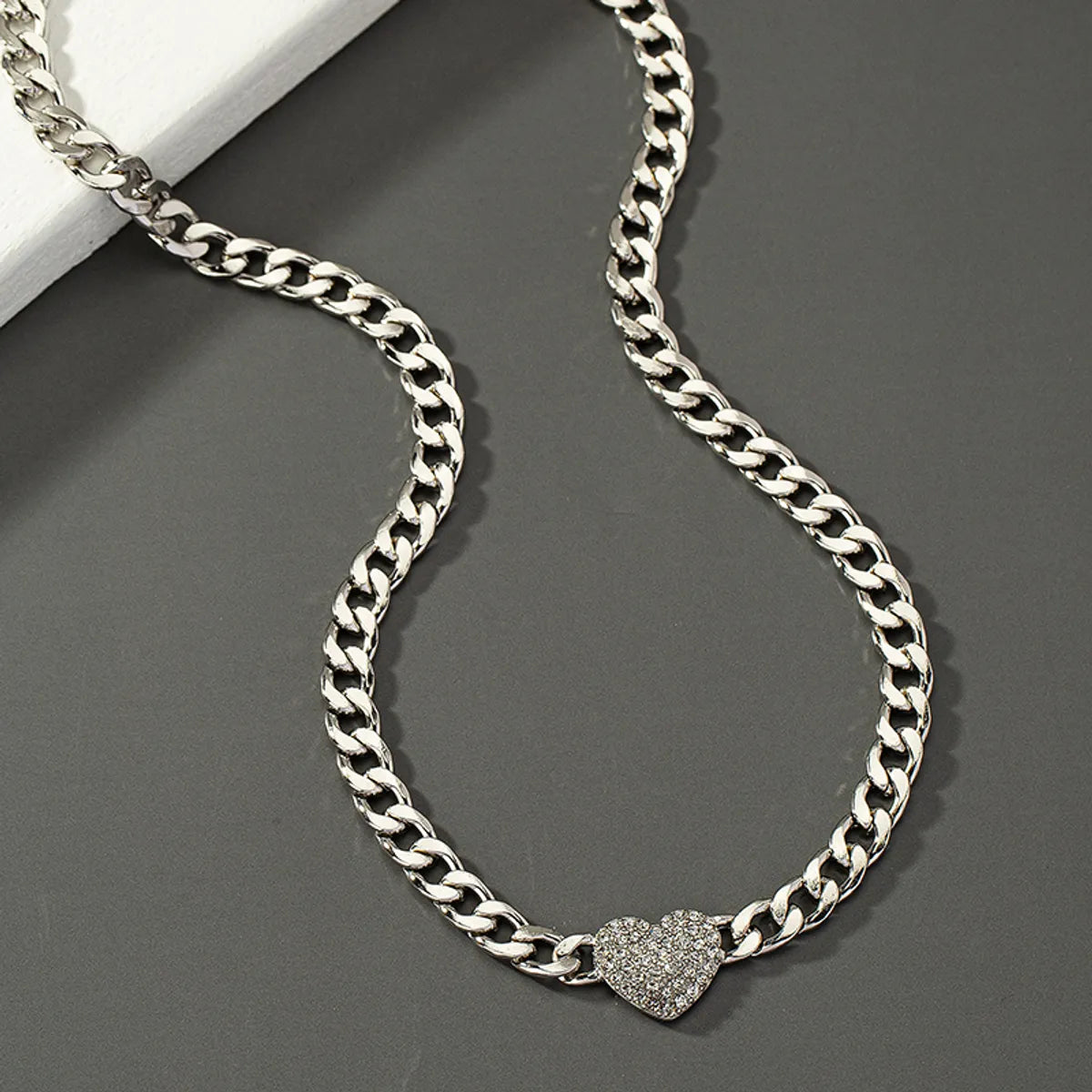 1 Piece Hip-Hop Heart Shape Alloy Plating Inlay Rhinestones Women'S Necklace