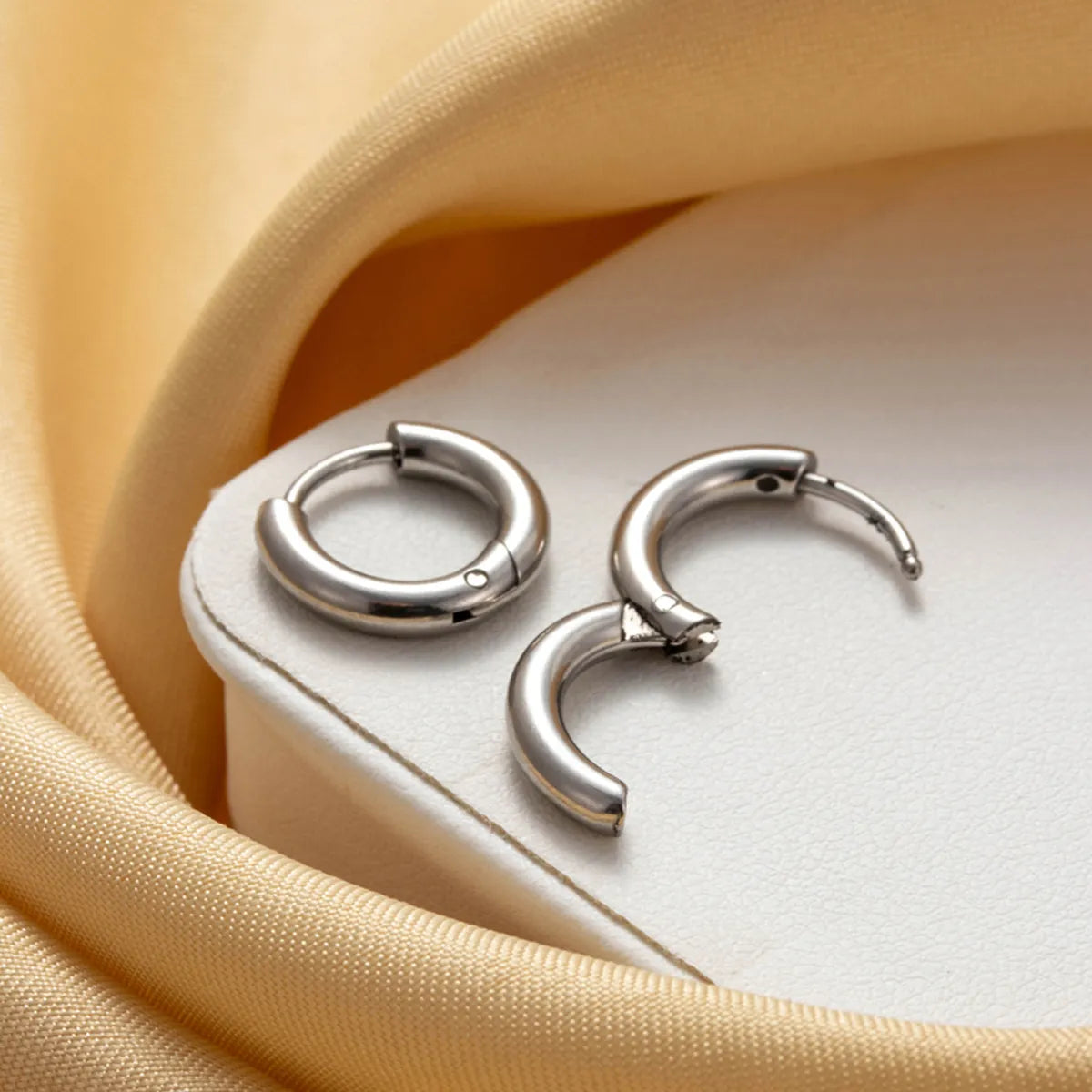 1 Piece Ig Style French Style Simple Style Round Stainless Steel Earrings