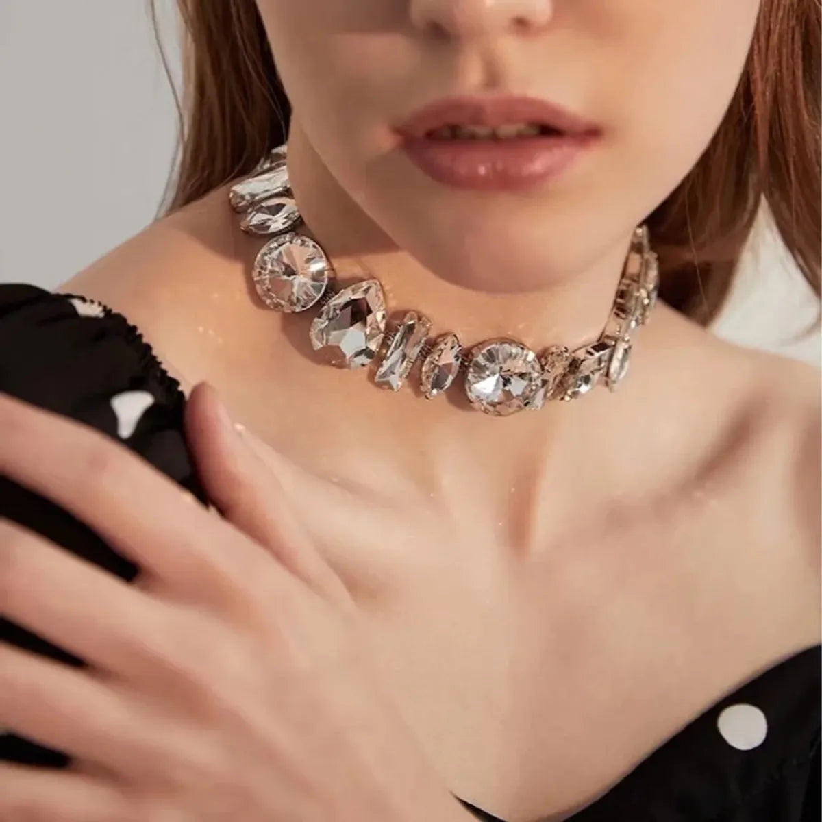 1 Piece Luxurious Solid Color Rhinestone Women'S Choker