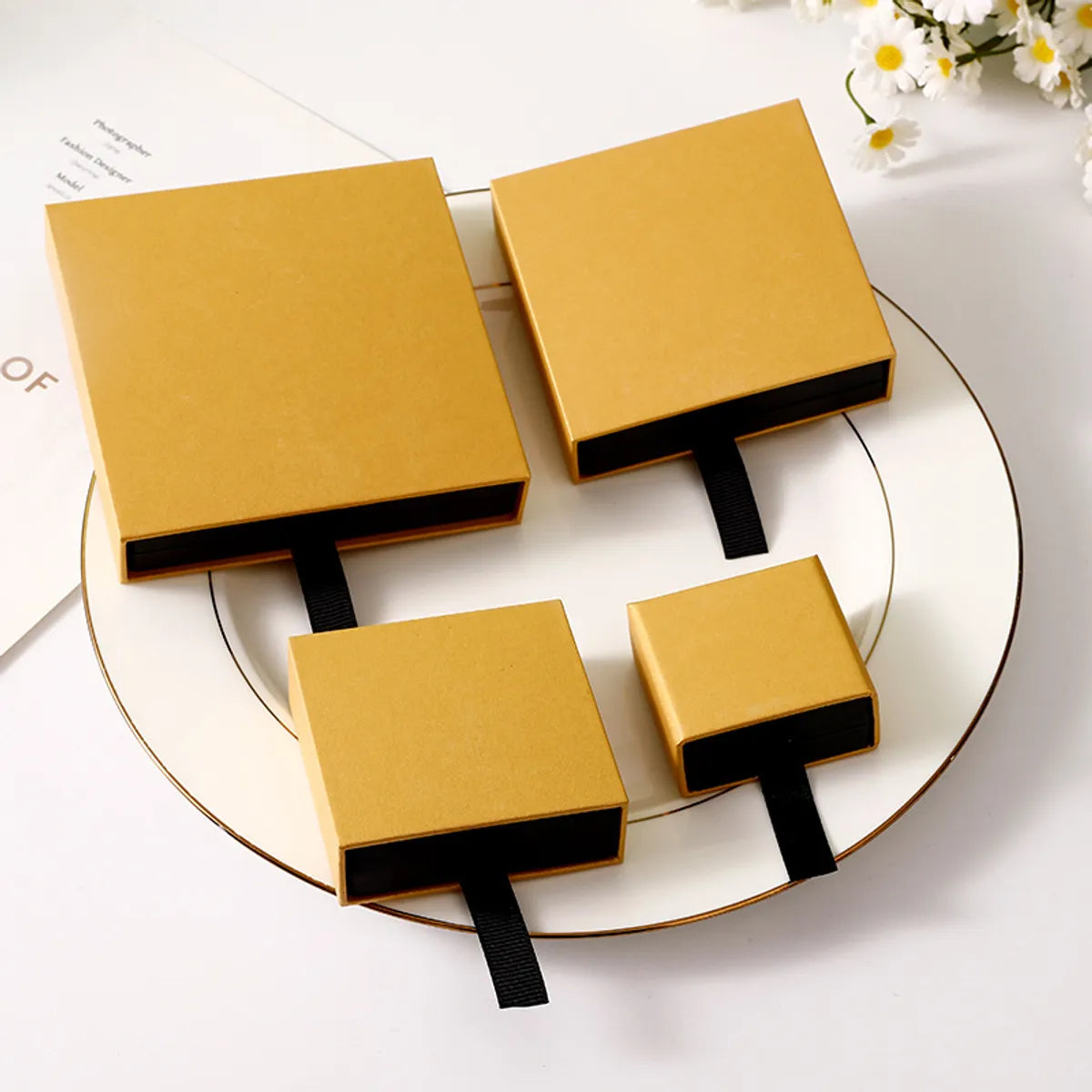 1 Piece Paper Simple Style Daily Solid Color Jewelry Boxes