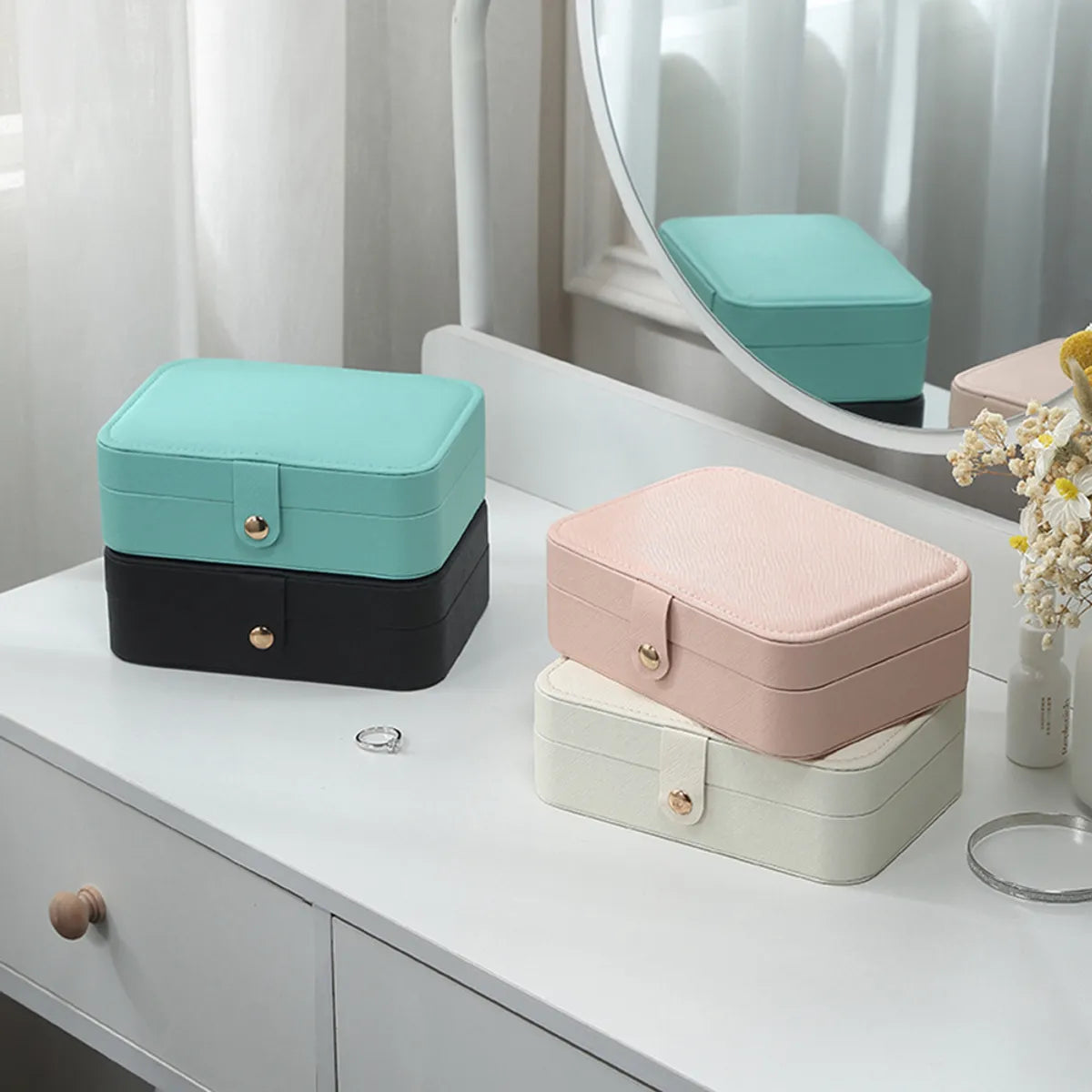 1 Piece Pu Leather Simple Style Classic Style Holiday Daily Solid Color Jewelry Boxes