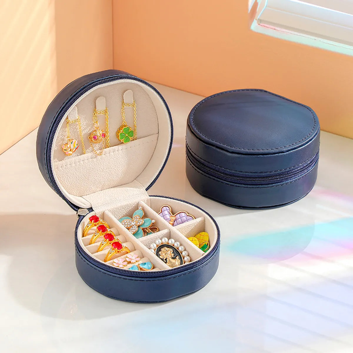 1 Piece Pu Leather Simple Style Classic Style Round Jewelry Boxes