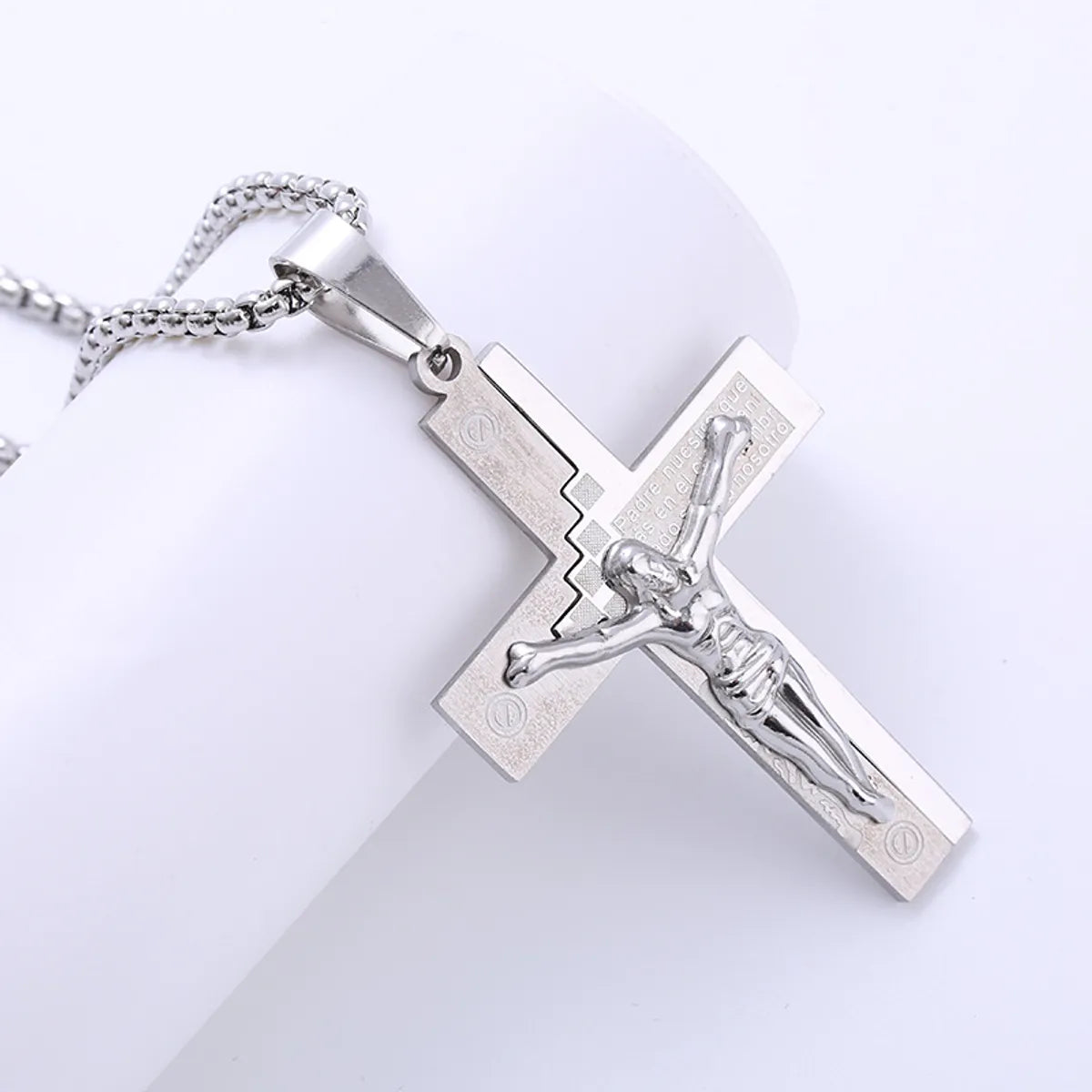 1 Piece Retro Cross Stainless Steel Polishing Zircon Pendant Necklace