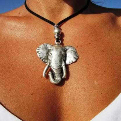 Retro Elephant Alloy Handmade Women's Pendant Necklace