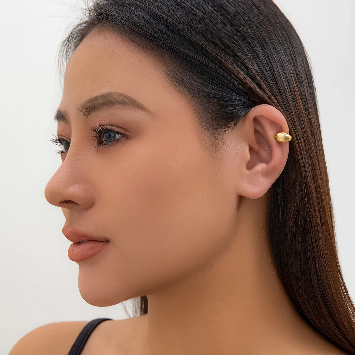 1 Piece Retro Simple Style C Shape Irregular Three-dimensional Alloy Ear Cuffs