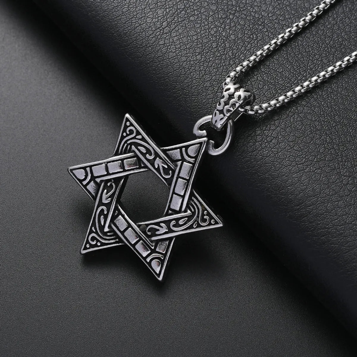 Retro Star 304 Stainless Steel Polishing 18K Gold Plated Men'S Pendant Necklace