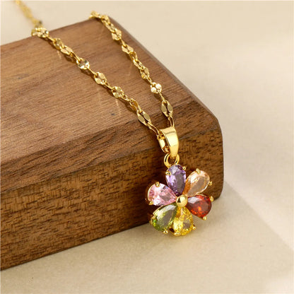 Shiny Flower Stainless Steel Brass 18k Gold Plated Gold Plated Zircon Pendant Necklace In Bulk