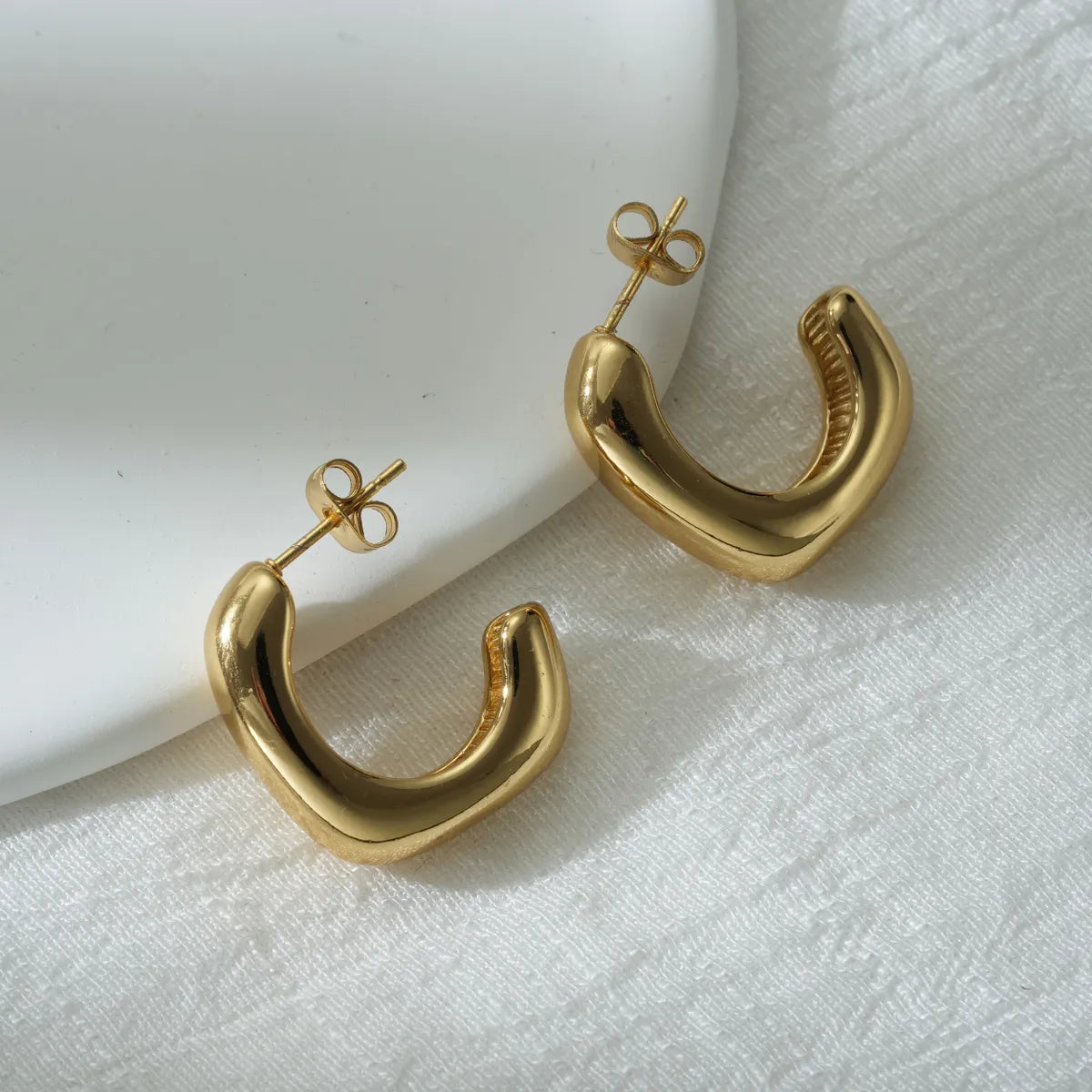 1 Piece Simple Style C Shape Asymmetrical Plating 304 Stainless Steel 18K Gold Plated Ear Studs