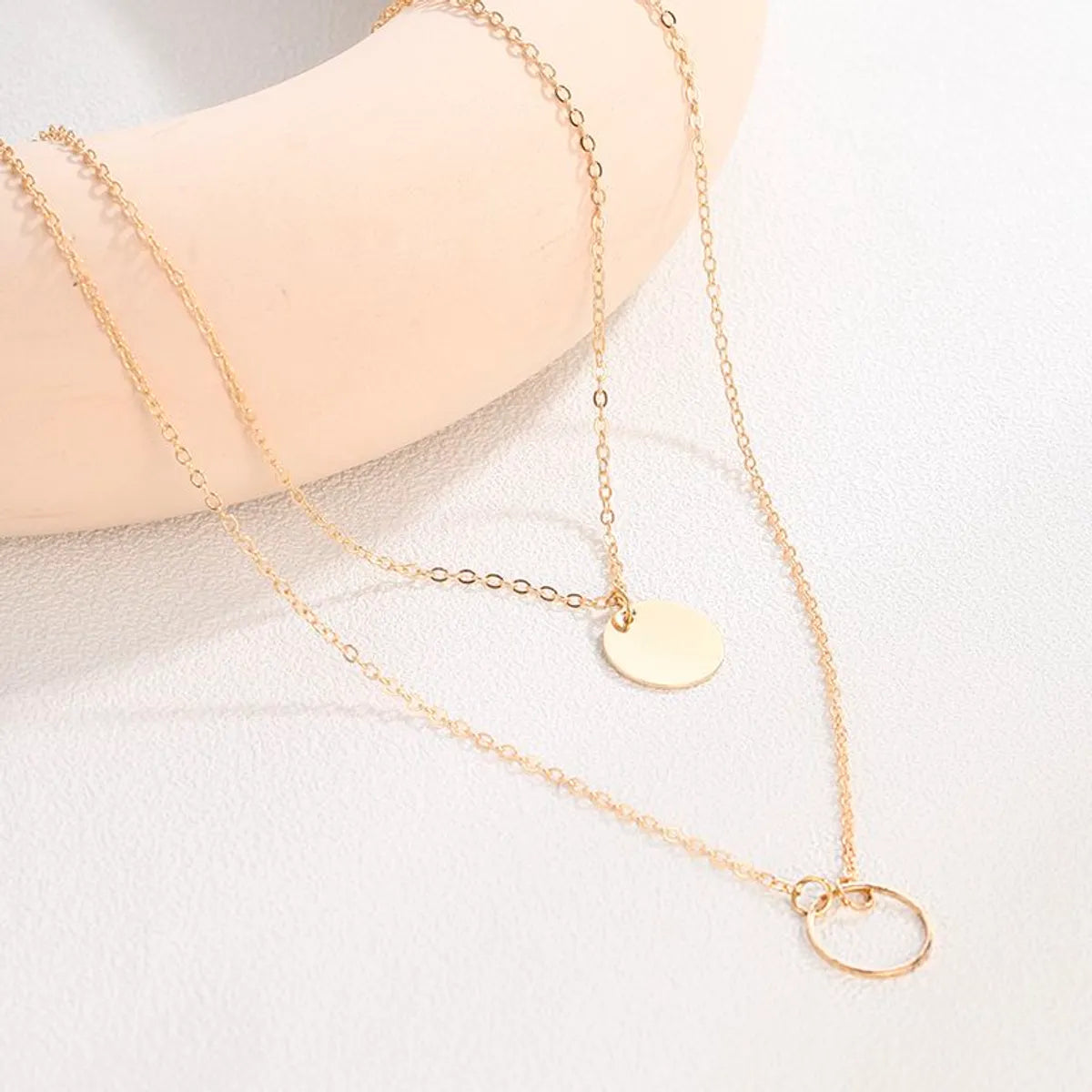 1 Piece Simple Style Circle Alloy Layered Women's Layered Necklaces