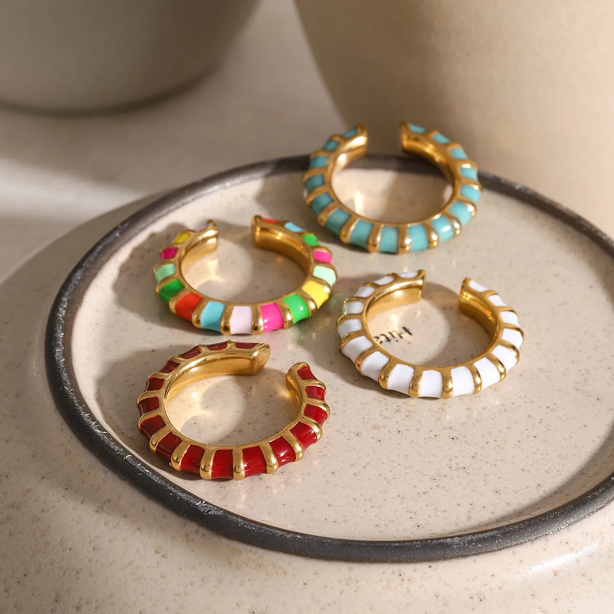 1 Piece Simple Style Classic Style Color Block Enamel Plating 304 Stainless Steel 18K Gold Plated Ear Cuffs