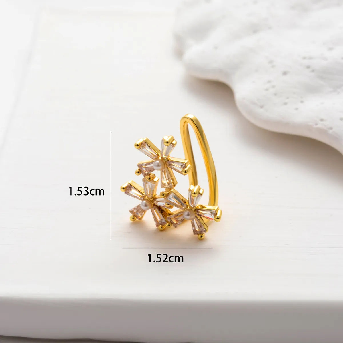 1 Piece Simple Style Classic Style Heart Shape Flower Bow Knot Inlay Copper Zircon Ear Cuffs