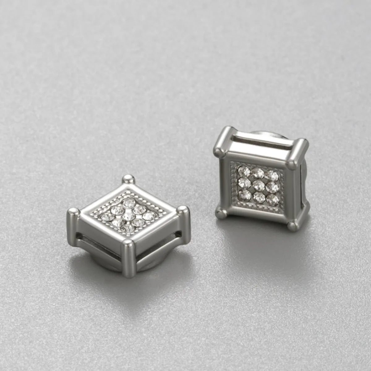 1 Piece Simple Style Classic Style Round Square Plating Inlay 316 Stainless Steel  Zircon Ear Cuffs