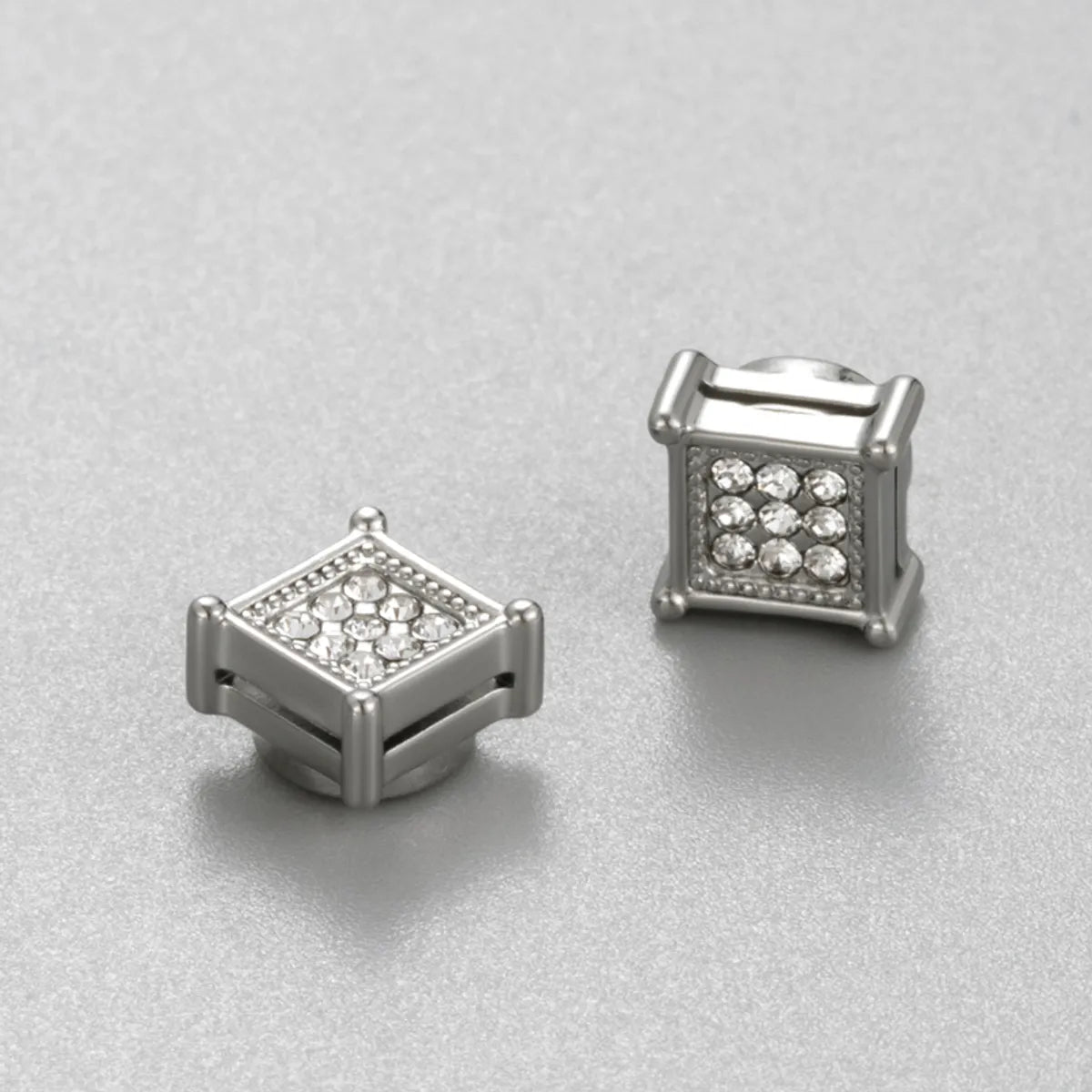 1 Piece Simple Style Classic Style Round Square Plating Inlay 316 Stainless Steel  Zircon Ear Cuffs