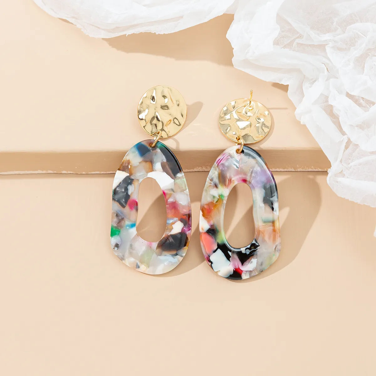 1 Piece Simple Style Commute Circle Round Lacquer Painting Plating Hollow Out Arylic Metal Gold Plated Drop Earrings