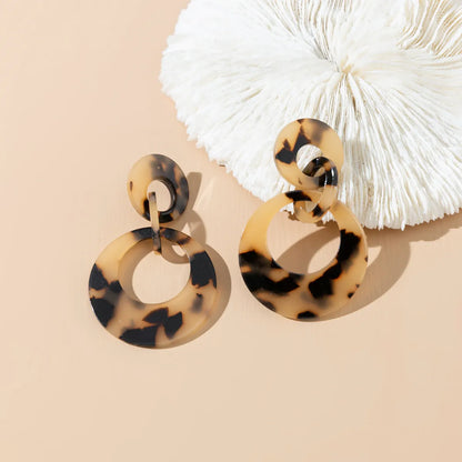 1 Piece Simple Style Commute Circle Round Lacquer Painting Plating Hollow Out Arylic Metal Gold Plated Drop Earrings