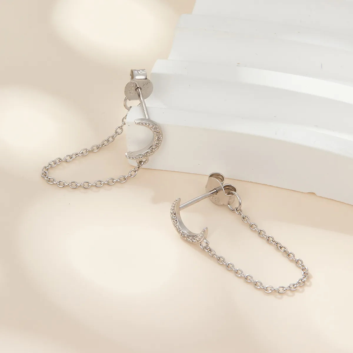 1 Piece Simple Style Commute Moon Plating Chain Inlay Sterling Silver Zircon 18k Gold Plated White Gold Plated Earrings