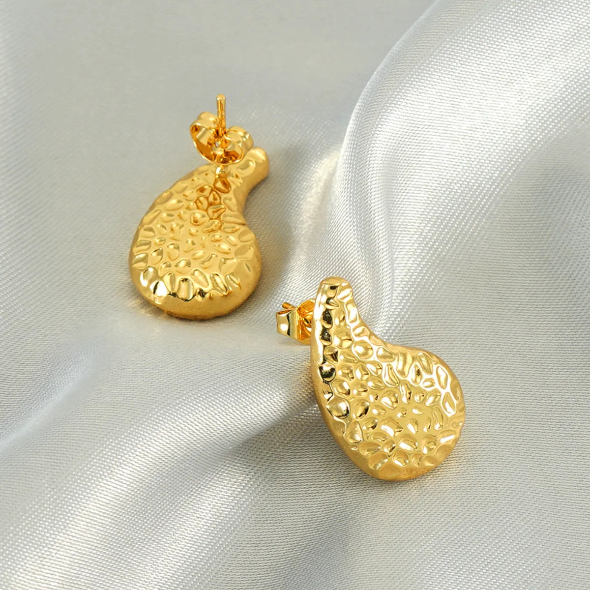 1 Piece Simple Style Commute Solid Color Plating Stainless Steel 18k Gold Plated Ear Studs