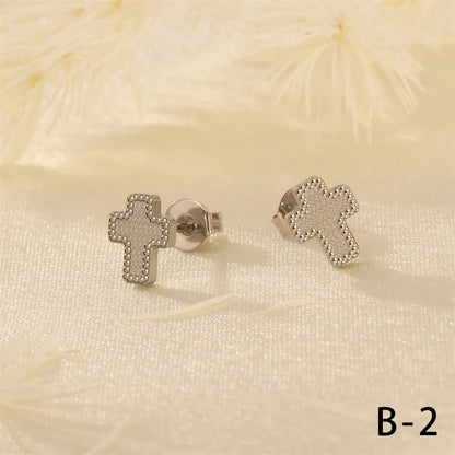 1 Piece Simple Style Cross Heart Shape Crown Plating Copper 18k Gold Plated Ear Studs