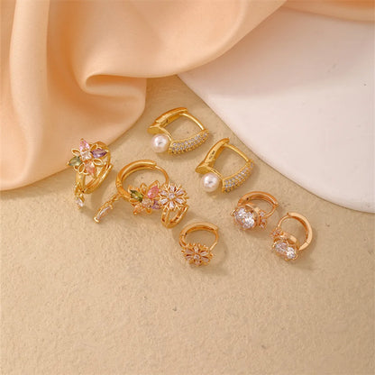 1 Piece Simple Style Flower Copper Pearl Zircon Hoop Earrings