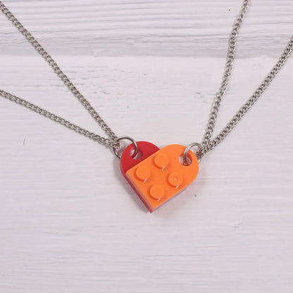 1 Piece Simple Style Heart Shape Alloy Plastic Patchwork Couple Pendant Necklace