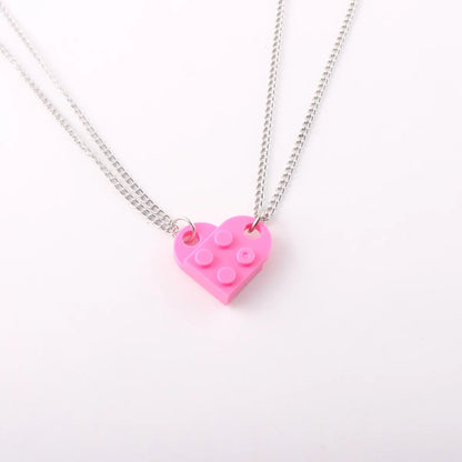 1 Piece Simple Style Heart Shape Alloy Plastic Patchwork Couple Pendant Necklace