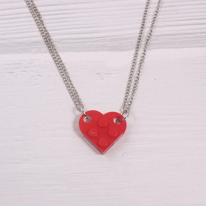 1 Piece Simple Style Heart Shape Alloy Plastic Patchwork Couple Pendant Necklace