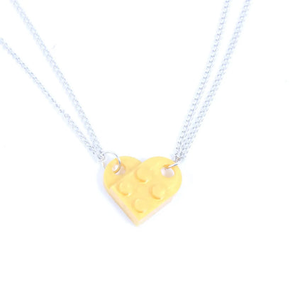 1 Piece Simple Style Heart Shape Alloy Plastic Patchwork Couple Pendant Necklace