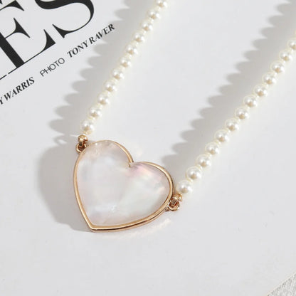 1 Piece Simple Style Heart Shape Beaded Alloy Pearl Inlay Shell Women'S Necklace