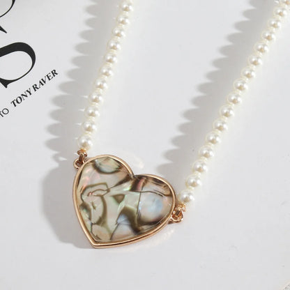 1 Piece Simple Style Heart Shape Beaded Alloy Pearl Inlay Shell Women'S Necklace