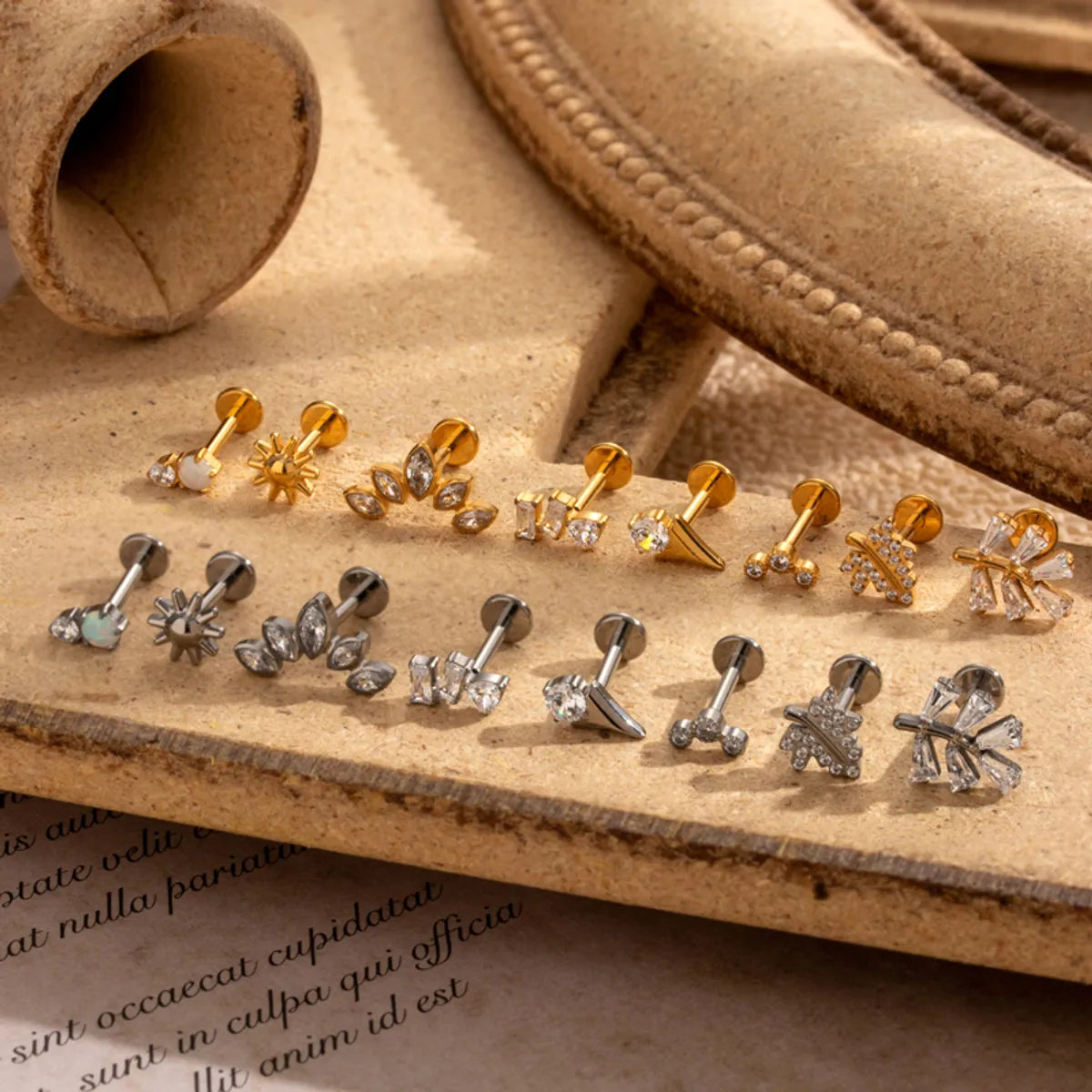 1 Piece Simple Style Korean Style Geometric Flower Plating Inlay Titanium Alloy Zircon 18k Gold Plated Lip Stud Ear Studs