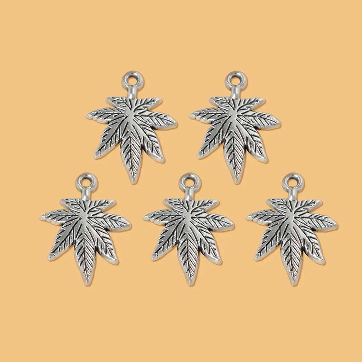 1 Piece Simple Style Maple Leaf Alloy Plating Pendant Jewelry Accessories