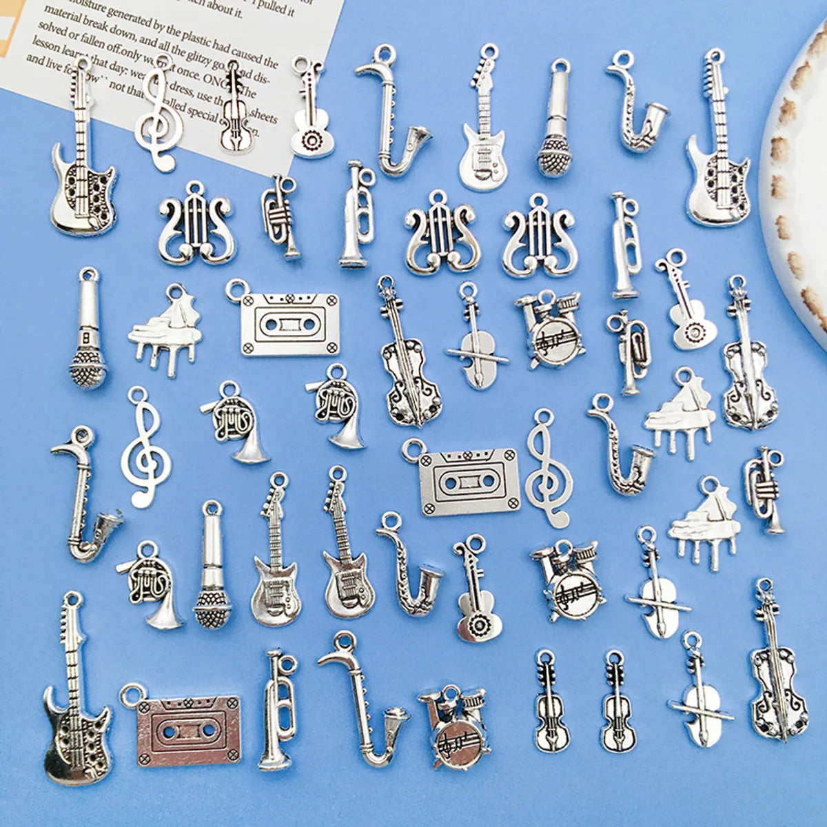 1 Piece Simple Style Musical Instrument Guitar Notes Alloy Plating Jewelry Accessories