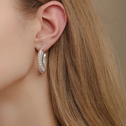 1 Piece Simple Style Solid Color Alloy Hoop Earrings