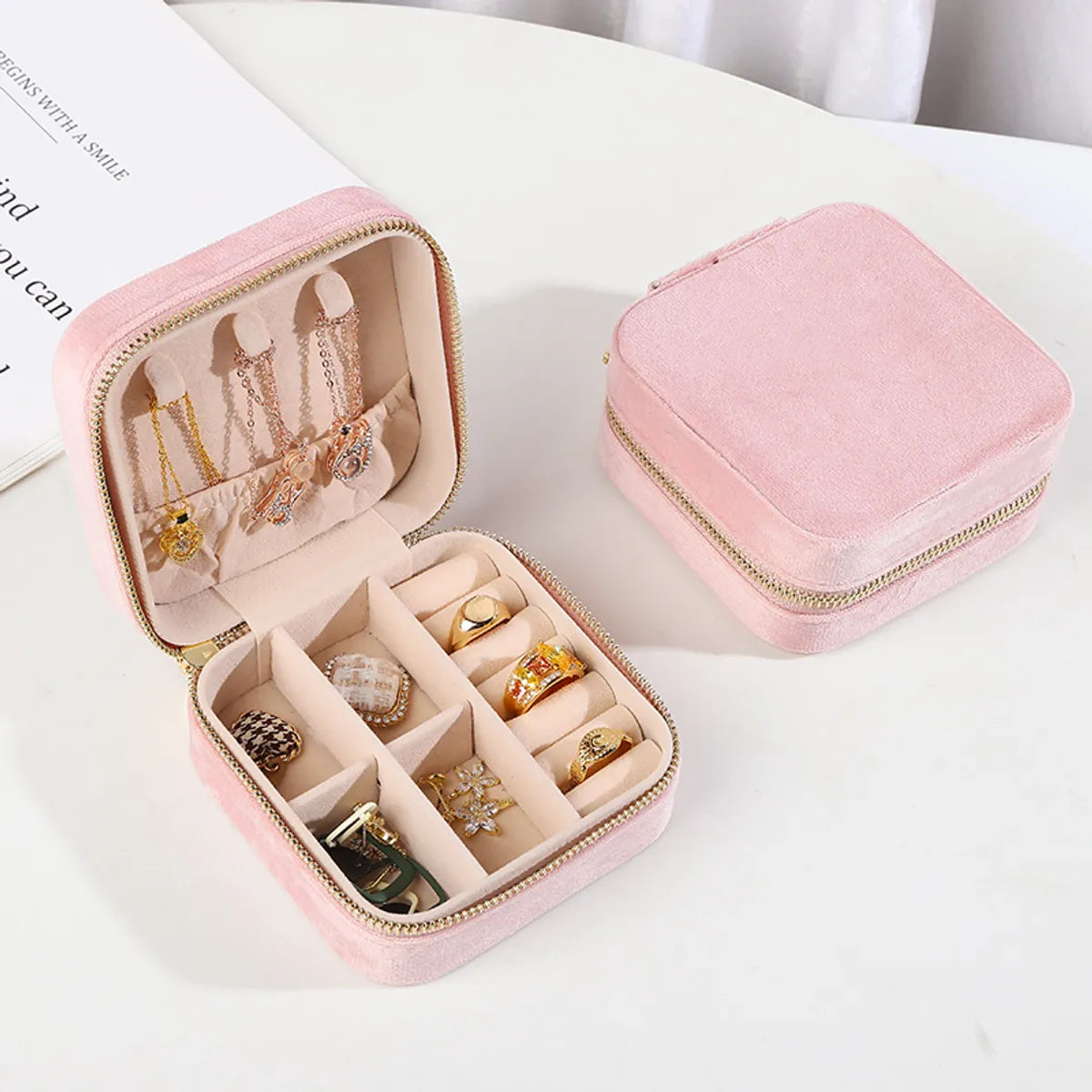 1 Piece Simple Style Solid Color Flannel Jewelry Boxes