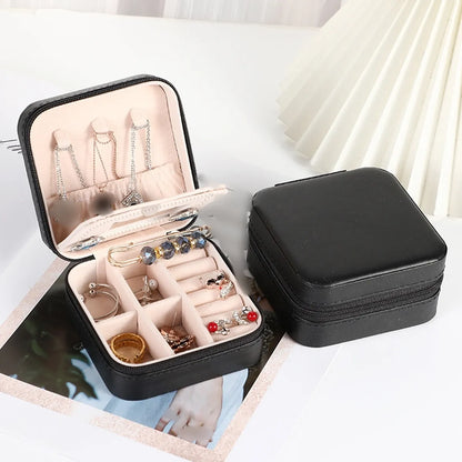 1 Piece Simple Style Solid Color Leather Jewelry Boxes