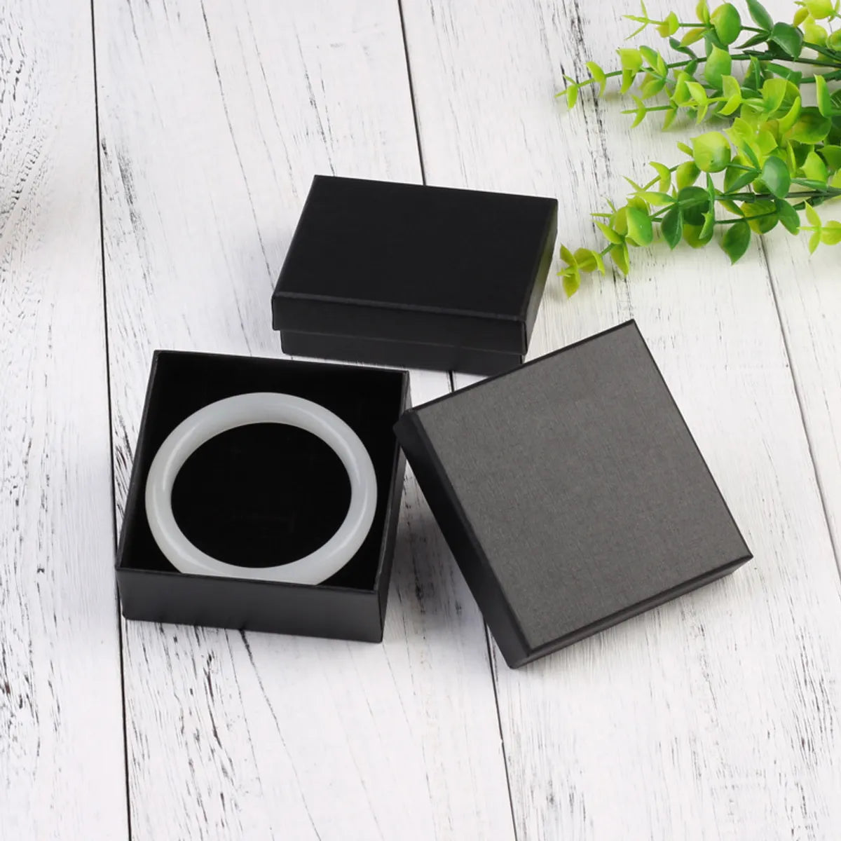 1 Piece Simple Style Solid Color Paper Jewelry Boxes