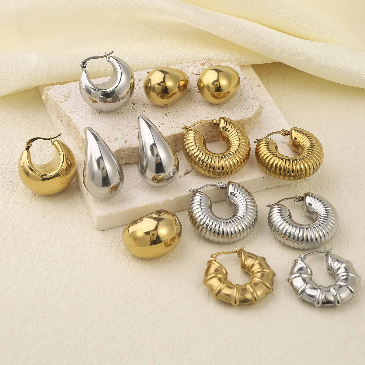 1 Piece Simple Style Solid Color Plating Stainless Steel Gold Plated Ear Studs