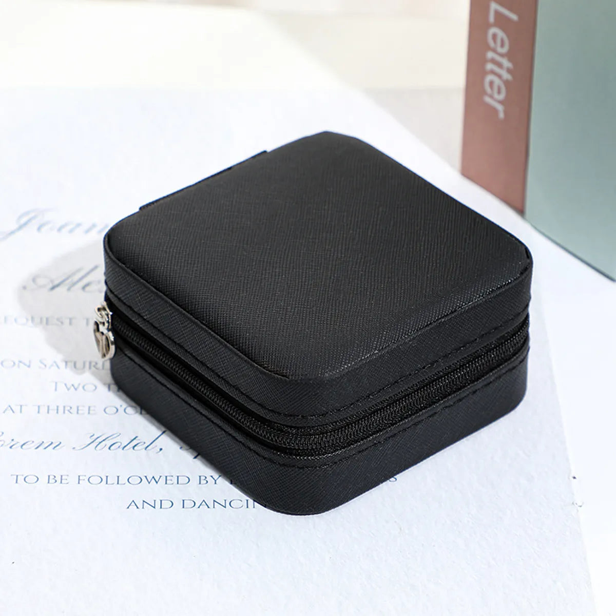 Simple Style Solid Color Pu Leather Plastic Flannel Jewelry Boxes