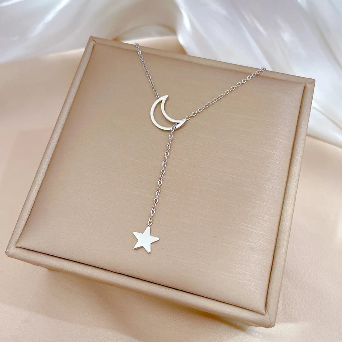 Simple Style Star Titanium Steel Copper Chain Pendant Necklace