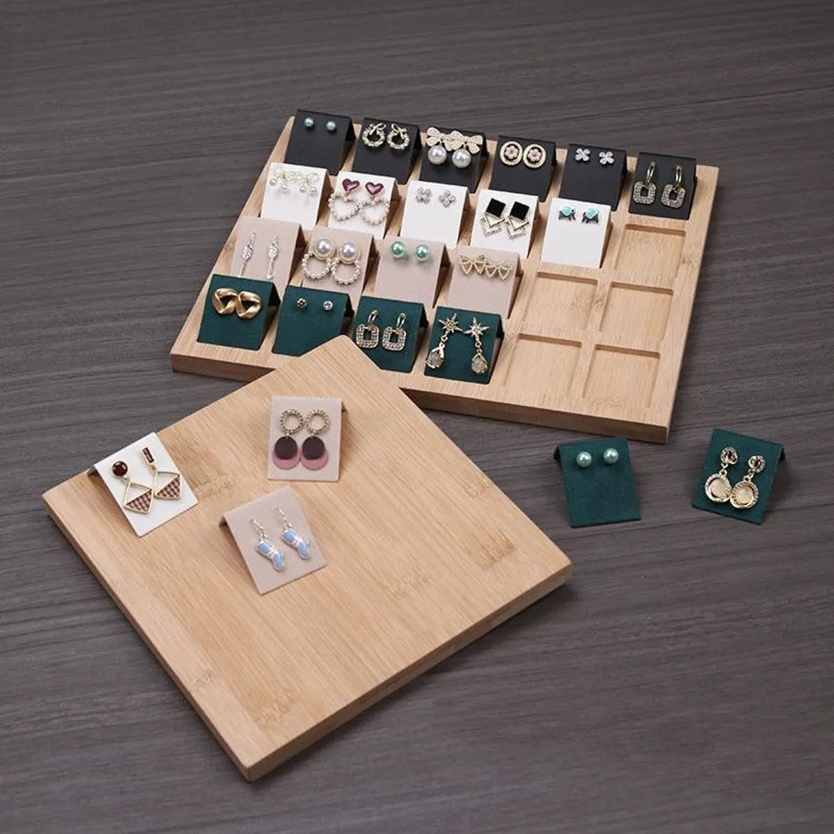 1 Piece Solid Wood Simple Style Printing Jewelry Display