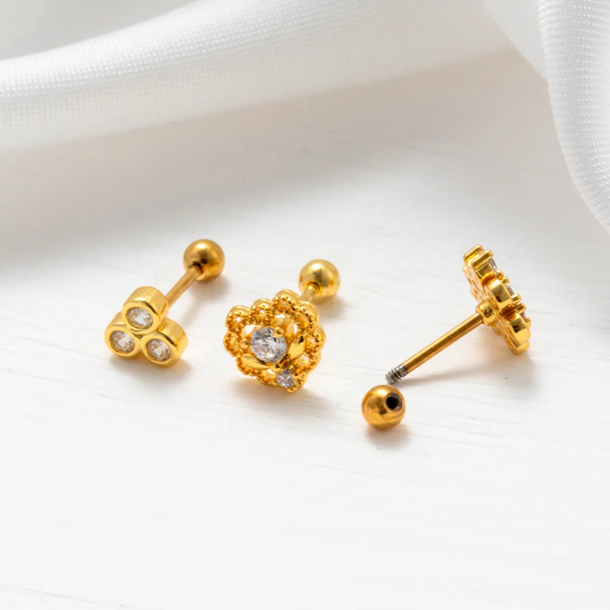 1 Piece Sweet Heart Shape Flower Airplane Plating Inlay Stainless Steel Zircon 18k Gold Plated Ear Studs