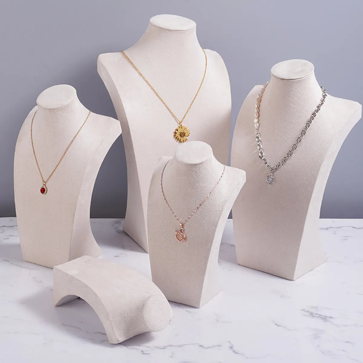 1 Piece Velvet Simple Style Solid Color Jewelry Display