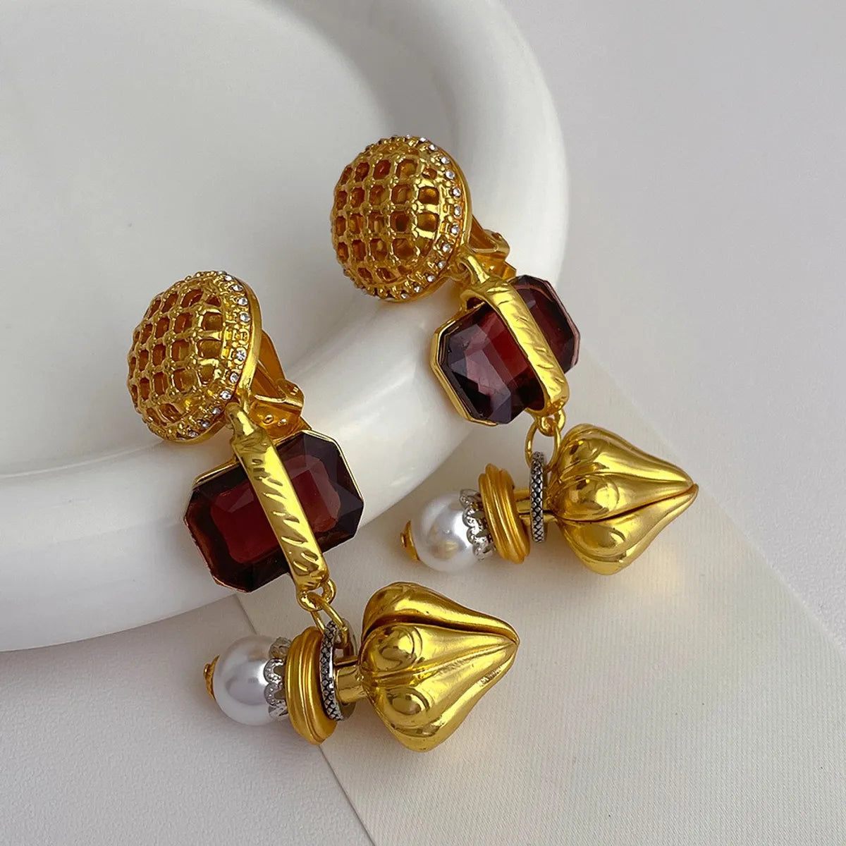 1 Piece Vintage Style Ethnic Style Color Block Plating Inlay Copper Artificial Gemstones Artificial Pearls 18k Gold Plated Drop Earrings