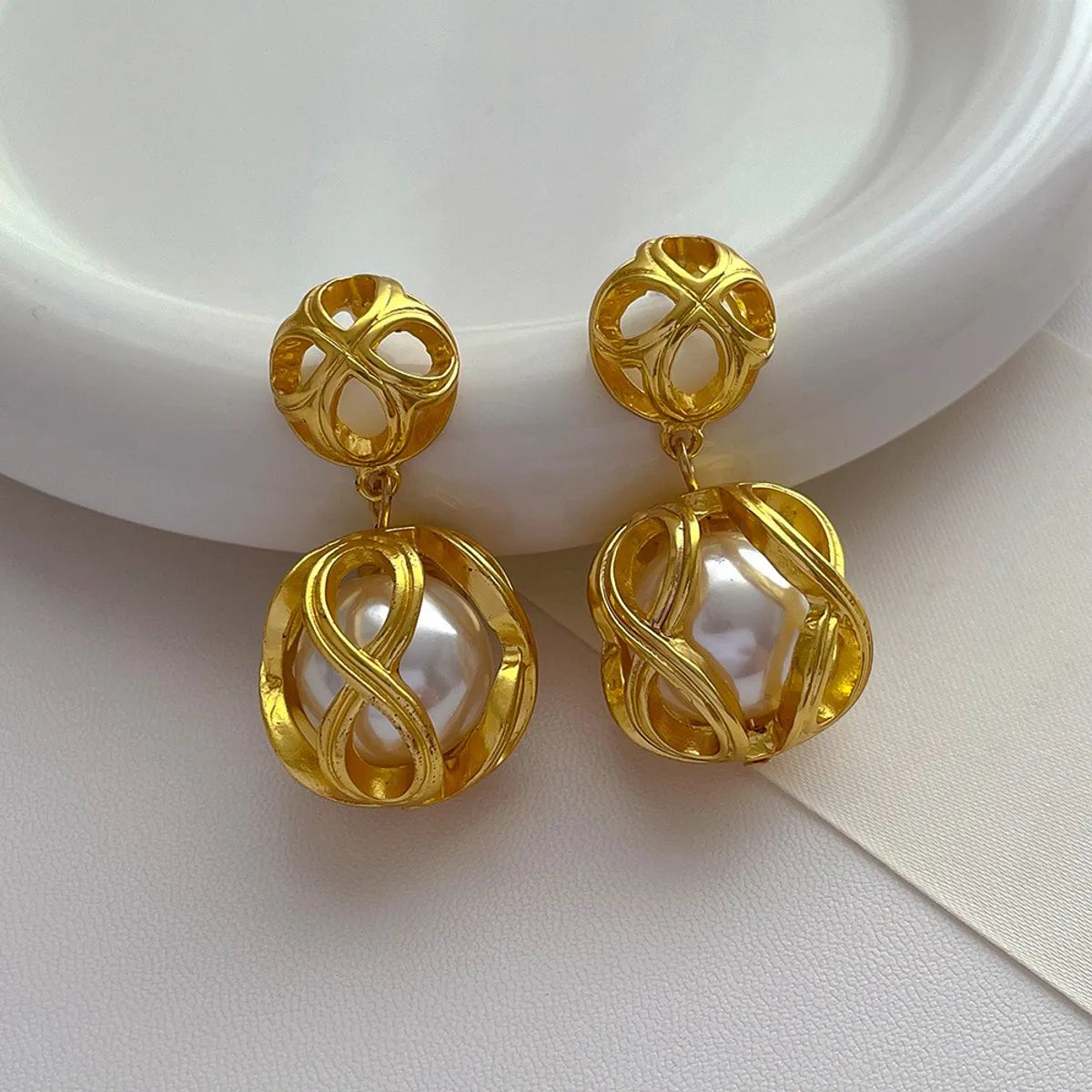 1 Piece Vintage Style Ethnic Style Solid Color Plating Inlay Copper Artificial Pearls 18k Gold Plated Drop Earrings