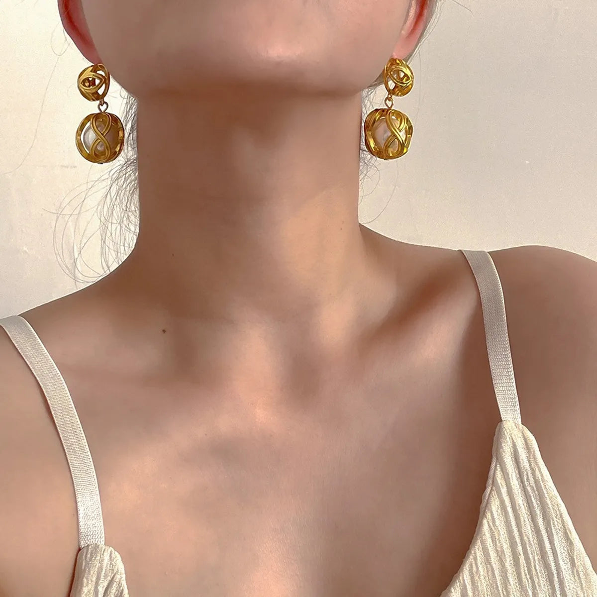 1 Piece Vintage Style Ethnic Style Solid Color Plating Inlay Copper Artificial Pearls 18k Gold Plated Drop Earrings